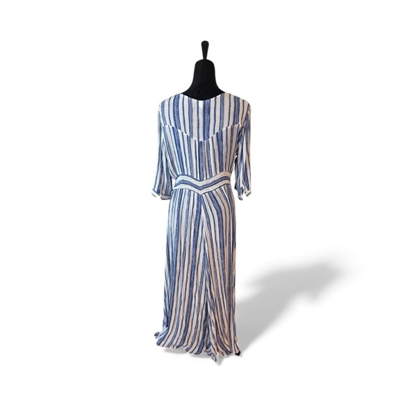 Amazon Blue and White Long Sleeve Dress - Picture 2 of 4